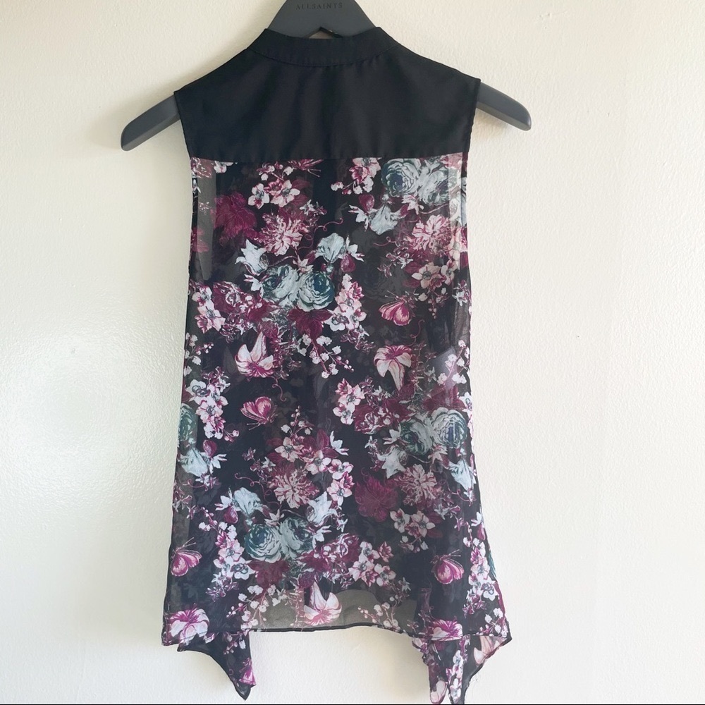 Bcbgeneration plum floral half button up top XS - Picture 6 of 11